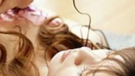 Generatia \Converse\: Telefonul mobil, Internetul si retelele sociale - obligatorii. Televizorul - total inutil