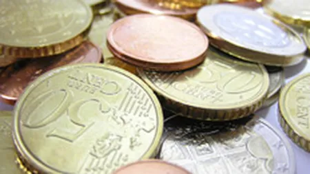 Deficiul comercial a scazut anul trecut cu 58%, la 9,74 miliarde euro