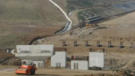 Sindicat: Bechtel continua disponibilizarile, raman 300 de muncitori pentru zona Campia Turzii-Turda