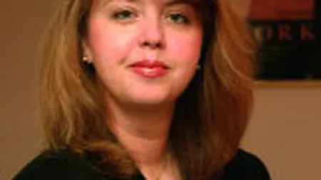 Miscari intre \vanatorii de manageri\: Managementul Stanton Chase, impartit pe din doua. Fosta sefa a plecat la concurenta