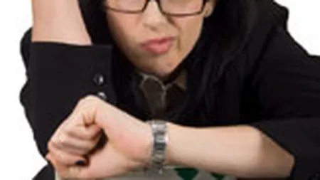 Bancile din Romania au angajati de doua ori mai ineficienti decat in restul Europei: \La noi lipseste sarea si piperul\