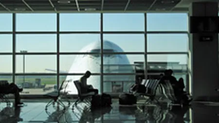 Greva controlorilor de trafic aerian anuleaza zborurile catre si dinspre Grecia