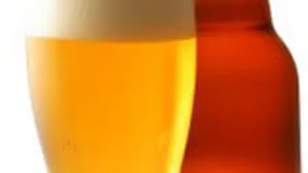 Studiu: Romanii s-au orientat in 2009 spre consumul in casa. Gatesc mai mult si beau bere la PET