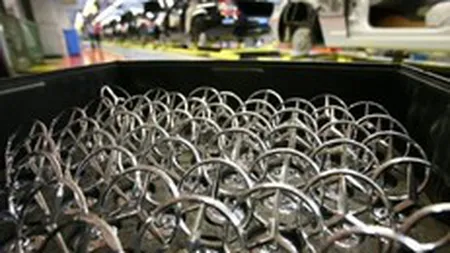 Daimler vinde participatia de 5,3% la Tata Motors pentru circa 430 de mil. $