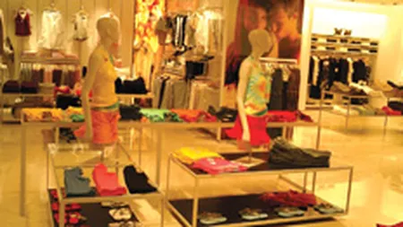 Proprietarul Zara a afisat un profit peste estimari in T4