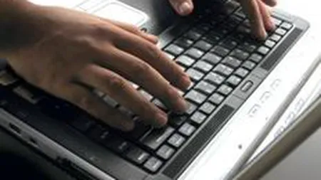 Ziarul online bate Facebook: Internautii de la orase, mai interesati de presa pe net decat de retelele sociale