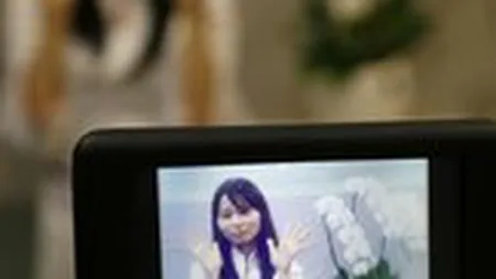 Sharp a prezentat primele ecrane 3D pentru mobile care nu necesita ochelari speciali