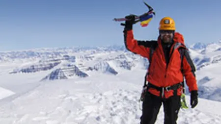 Experienta a la Jules Verne: Primul roman de pe Everest pleaca intr-o expeditie \polara\, care costa 50.000 de euro