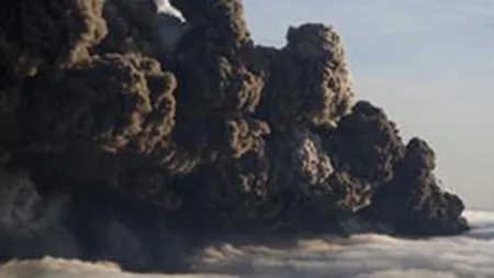 Intamplare sau stiinta? Brokerii chinezi au prevestit cel mai mare blocaj aerian din istorie