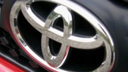 Moody\'s a retrogradat Toyota la \Aa2\, din cauza profitabilitatii scazute si rechemarilor
