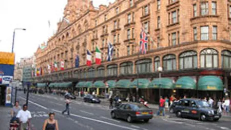 Mohamed Al Fayed a vandut Harrods grupului Qatar Holding