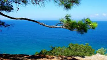 Grecia ameninta evazionistii bogati cu vanzarea proprietatilor din Insulele Egee