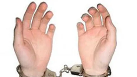 Interpol a confiscat peste 10 mil. $ in Asia, din pariuri ilegale legate de Cupa Mondiala