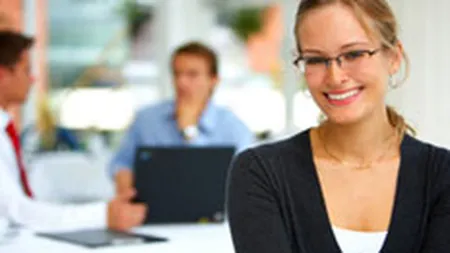 Esti frumoasa? Risti sa fii respinsa la anumite joburi