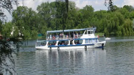 Plimbari gratuite cu vaporasul pe lacul Herastrau, de Ziua Marinei