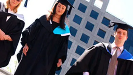 Tinerii absolventi acuza: Profesorii au pierdut contactul cu piata muncii, noi iesim din facultate \ca boii\