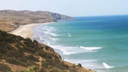 Contraste pe litoral: Constanta, intre Mamaia si \tataia\ Mazare