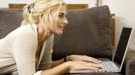 Studiu: Blonda de pe Facebook, noul 007 care afla orice informatie. De la userii barbati