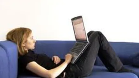 Studiu: 50% dintre internauti vizioneaza programe TV online