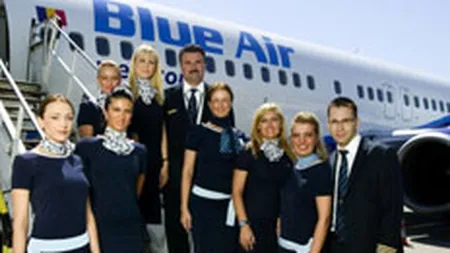 Low-costul, lovit de criza: Blue Air renunta la noi destinatii si trimite o parte din personal in somaj