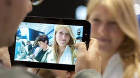 Analistii despre noua tableta PC a Samsung: Daca se va pozitiona pe un segment clar si va fi accesibila, va fi un concurent serios pentru iPad