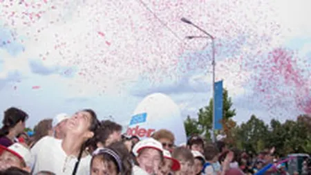 Lowe si Initiative semneaza relansarea Kinder Surprize in Romania