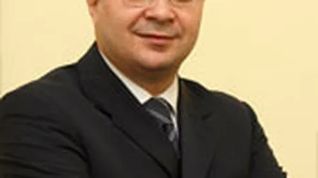 Bancherii au in spate o armata de consultanti. Clientul, cel mult o facultate. Cum poate echilibra duelul un \avocat de familie\