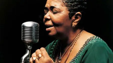 Cesaria Evora canta de doua ori in Romania, in octombrie