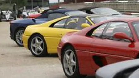 Tariceanu si Vladescu considera ca piata auto din Romania se va stabiliza in 2011