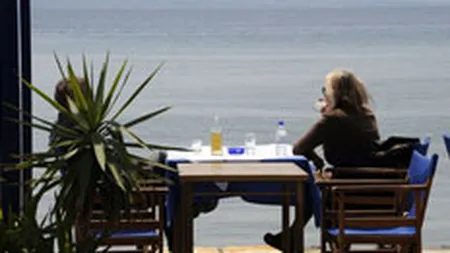 Strainii nu par hotarati sa scoata din criza turismul grecesc