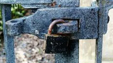 IMM-urile: Cel putin 50.000 de firme ar intra in faliment daca va creste salariul minim