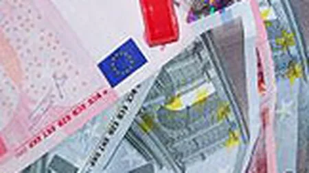 Ce se va intampla cu creditul tau la anul? Cel in euro se poate ieftini, la lei sunt presiuni de scumpire