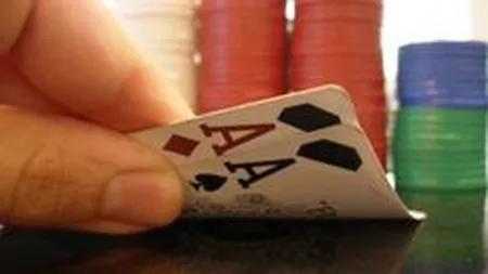 Navarro: Fed este pe cale sa joace \cea mai mare mana de poker\ din istoria mondiala a politicilor monetare