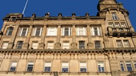 Udrea: Primariile vor reabilita fatadele cladirilor si vor recupera ulterior banii