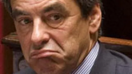 Franta: Guvernul Francois Fillon a demisionat