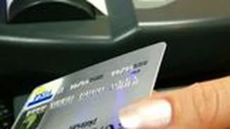 GfK: Unul din zece romani de la oras detine un card de credit