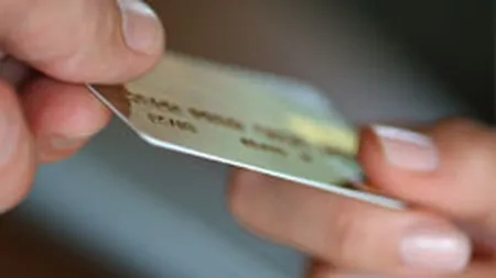 Cardul de credit este inca scump: Bonusurile asociate acopera cu greu comisioanele anuale