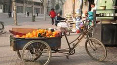 Noile reguli de fluidizare a traficului din Beijing au golit showroom-urile auto de clienti