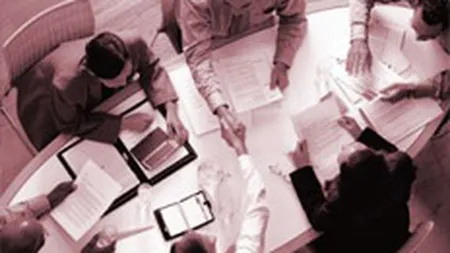 Unii dezvoltatori imobiliari ajung sa faca inconjurul lumii ca sa scape de faliment. Ce variante de restructurare au gasit?