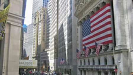 Traderii de pe Wall Street castiga mai mult decat generalii americani, chiar daca li s-au diminuat bonusurile