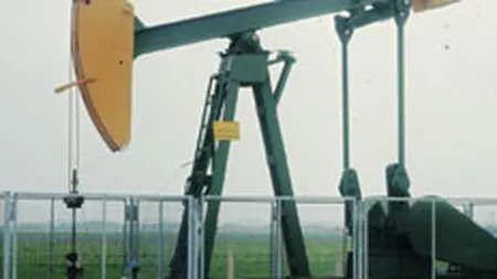 Pretul petrolului a scazut cu mai mult de doi dolari, la sub 89 dolari/baril