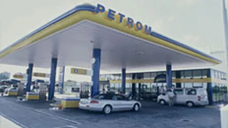 Surse: Brokerul care va intermedia vanzarea a 9,84% din titlurile Petrom va fi selectat in martie