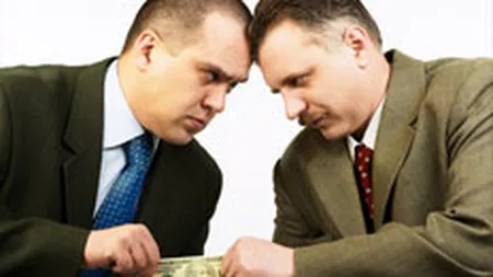 Cum negociaza clientii bancilor mari o rata mai mica la creditele vechi