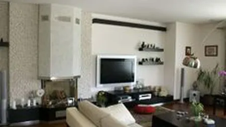 Scaderea preturilor ii determina pe straini sa cumpere locuintele de lux, in loc sa le inchirieze