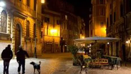 Criza criza, dar iesitul in oras saptamanal e sfant pentru unul din doi romani