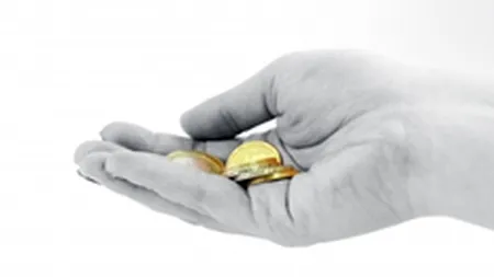 Cum ne asiguram batranetea: Jumatate din romani dau cate 15 lei/luna la pensiile private obligatorii