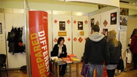 6 din 10 tineri care studiaza in strainatate vor sa se intoarca in Romania