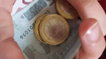 Euro s-a apreciat luni in fata dolarului la maximul ultimelor patru luni