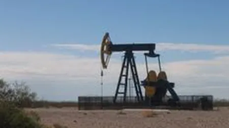 Pretul petrolului Brent a atins luni minimul ultimelor doua saptamani