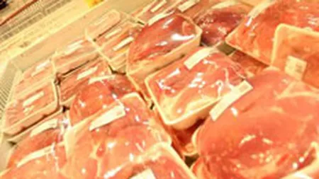 Piata carnii, sub impactul saraciei: Exportam delicatese, mancam sorici